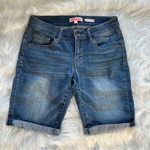 Dollhouse Denim Boyfriend Jean Short